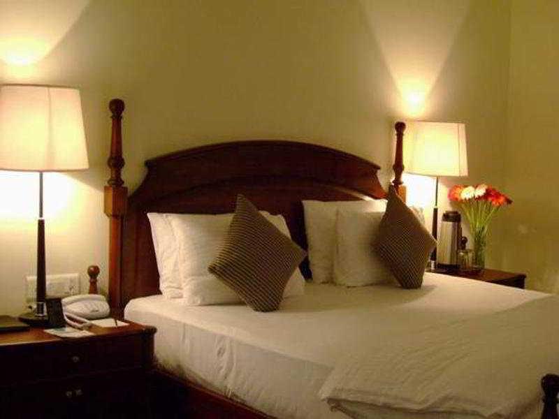 The Royal Plaza Gangtok Hotel Bagian luar foto