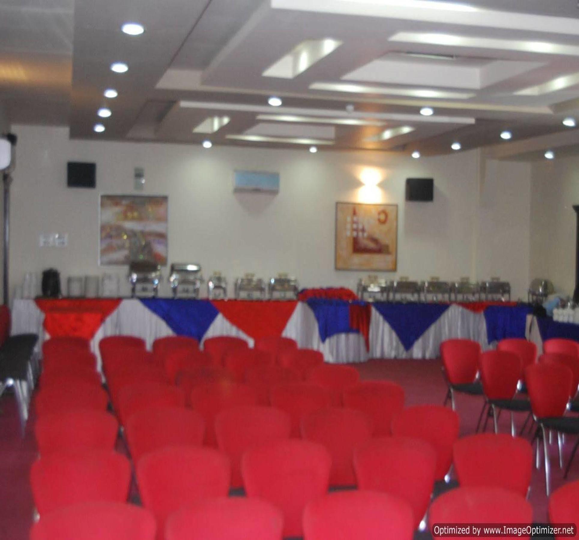 The Royal Plaza Gangtok Hotel Bagian luar foto