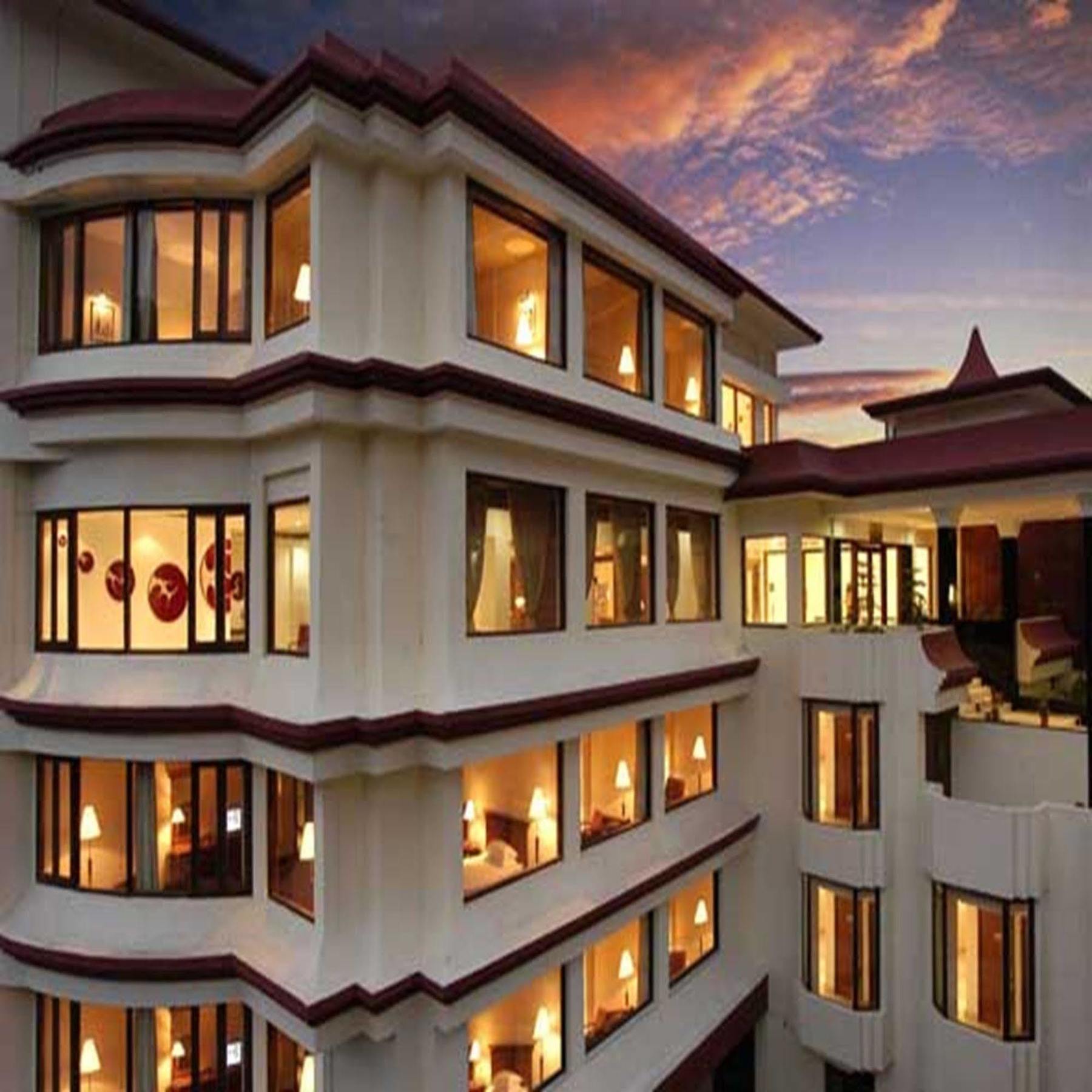 The Royal Plaza Gangtok Hotel Bagian luar foto
