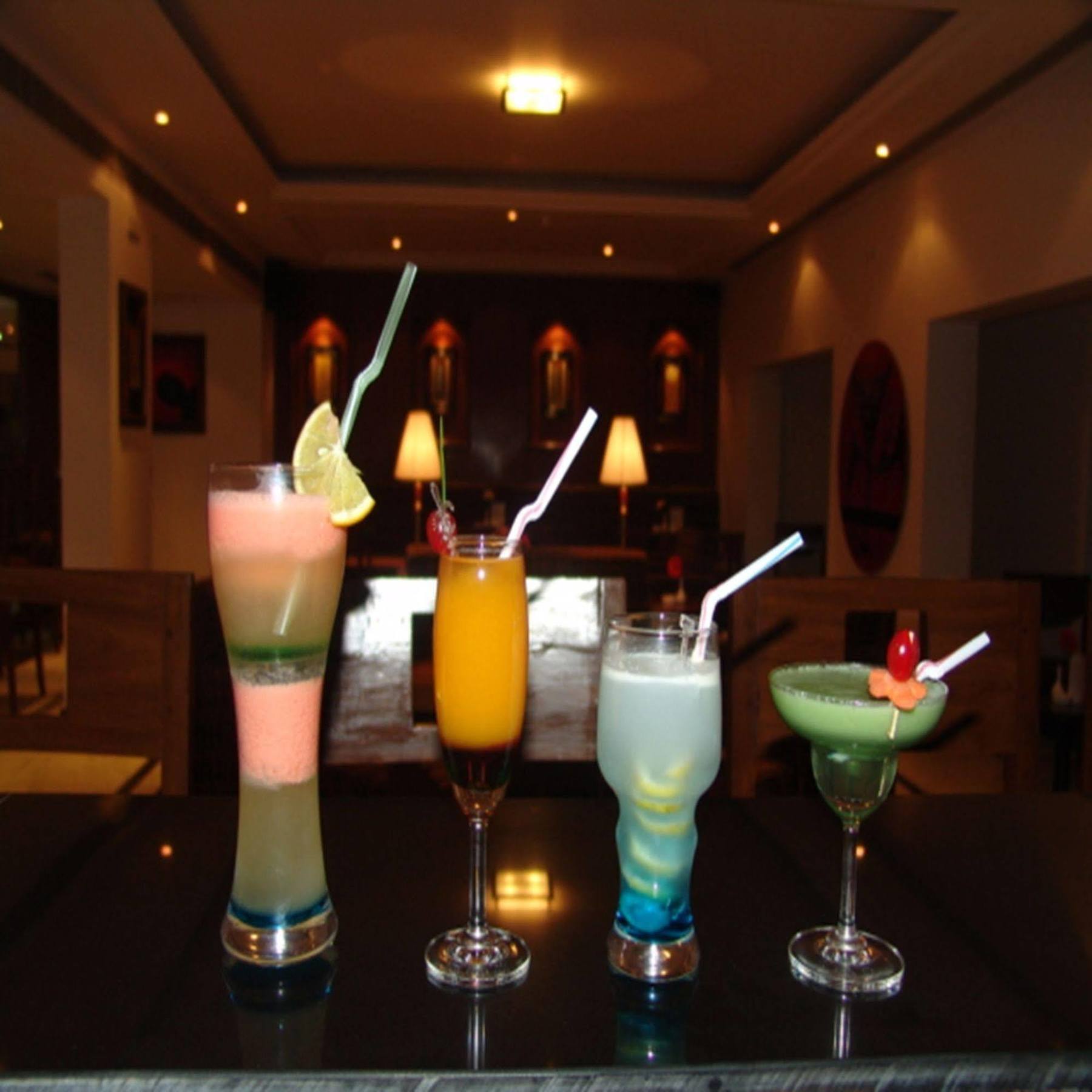 The Royal Plaza Gangtok Hotel Bagian luar foto